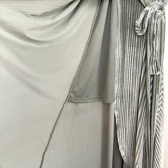 Baltic Born Sage Green Midi Dress - Picture 5 of 8